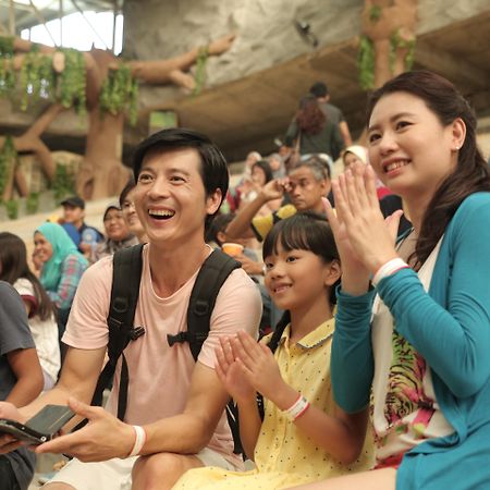 Arabian Bay Resort@ Bukit Gambang Resort City Ngoại thất bức ảnh
