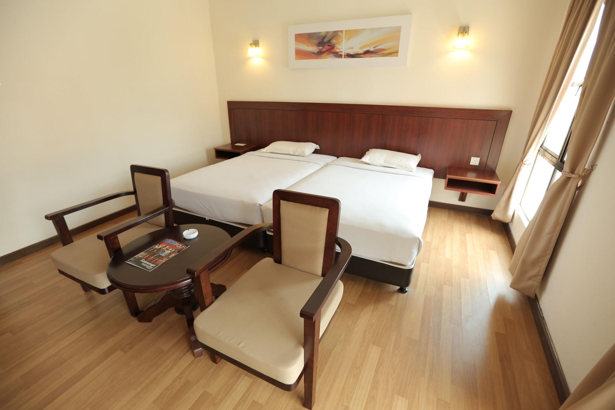 Arabian Bay Resort@ Bukit Gambang Resort City Ngoại thất bức ảnh