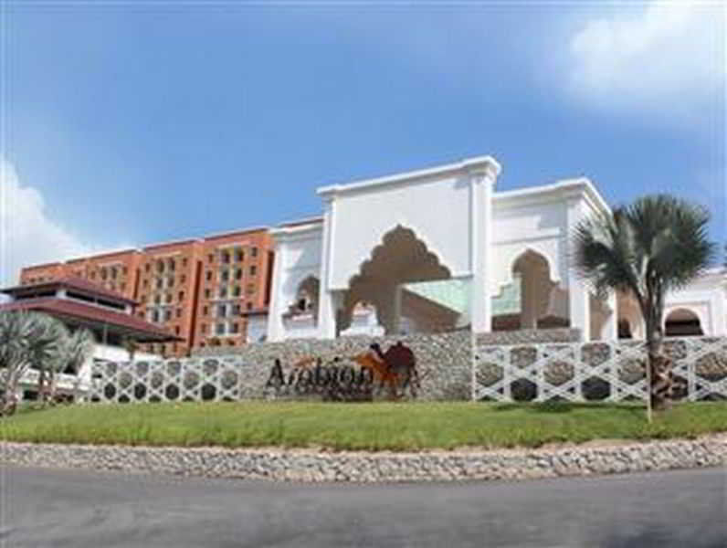 Arabian Bay Resort@ Bukit Gambang Resort City Ngoại thất bức ảnh